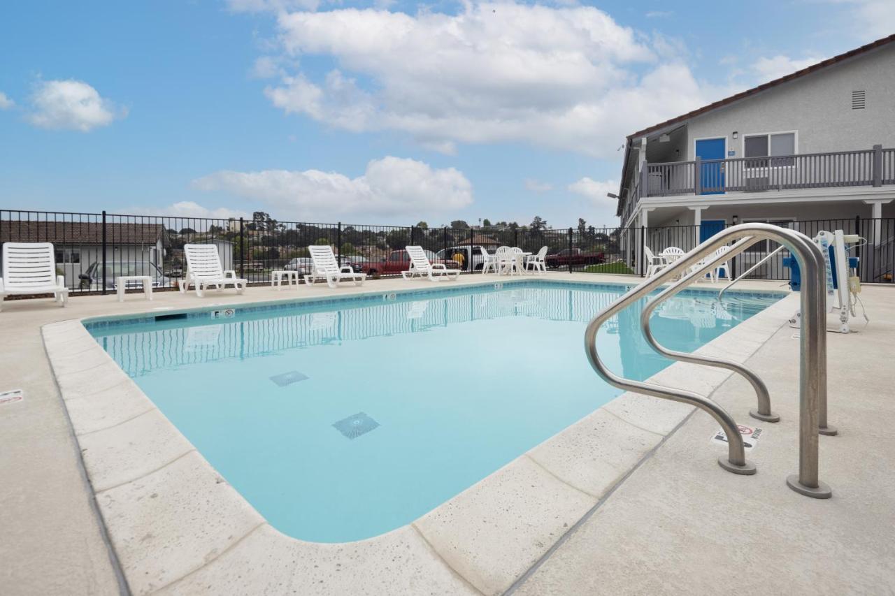 Days Inn By Wyndham Arroyo Grande Pismo Beach Экстерьер фото