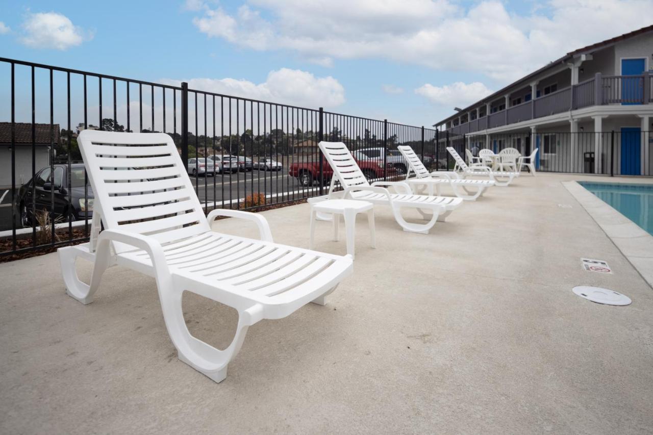 Days Inn By Wyndham Arroyo Grande Pismo Beach Экстерьер фото