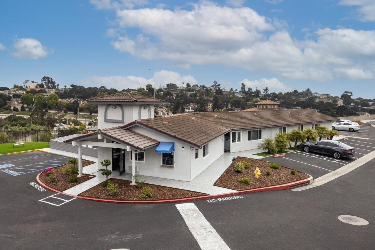 Days Inn By Wyndham Arroyo Grande Pismo Beach Экстерьер фото