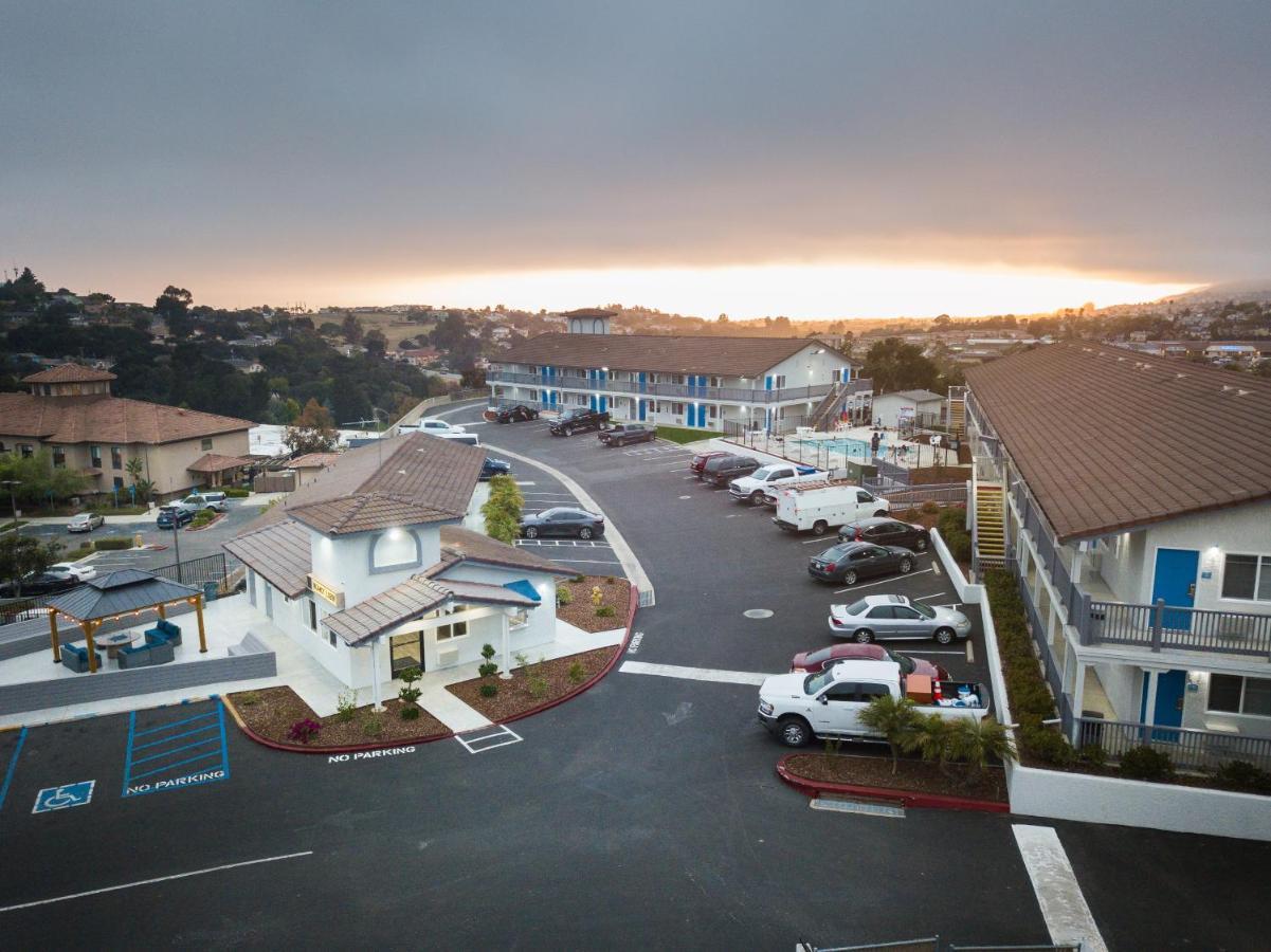 Days Inn By Wyndham Arroyo Grande Pismo Beach Экстерьер фото