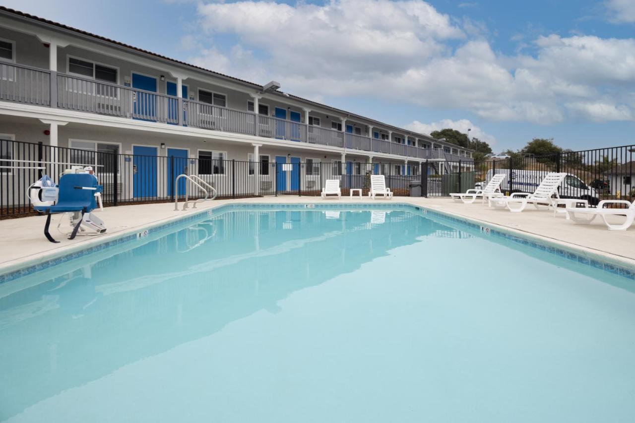 Days Inn By Wyndham Arroyo Grande Pismo Beach Экстерьер фото